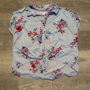 New York Laundry Blue and White Floral Button Down Shirt